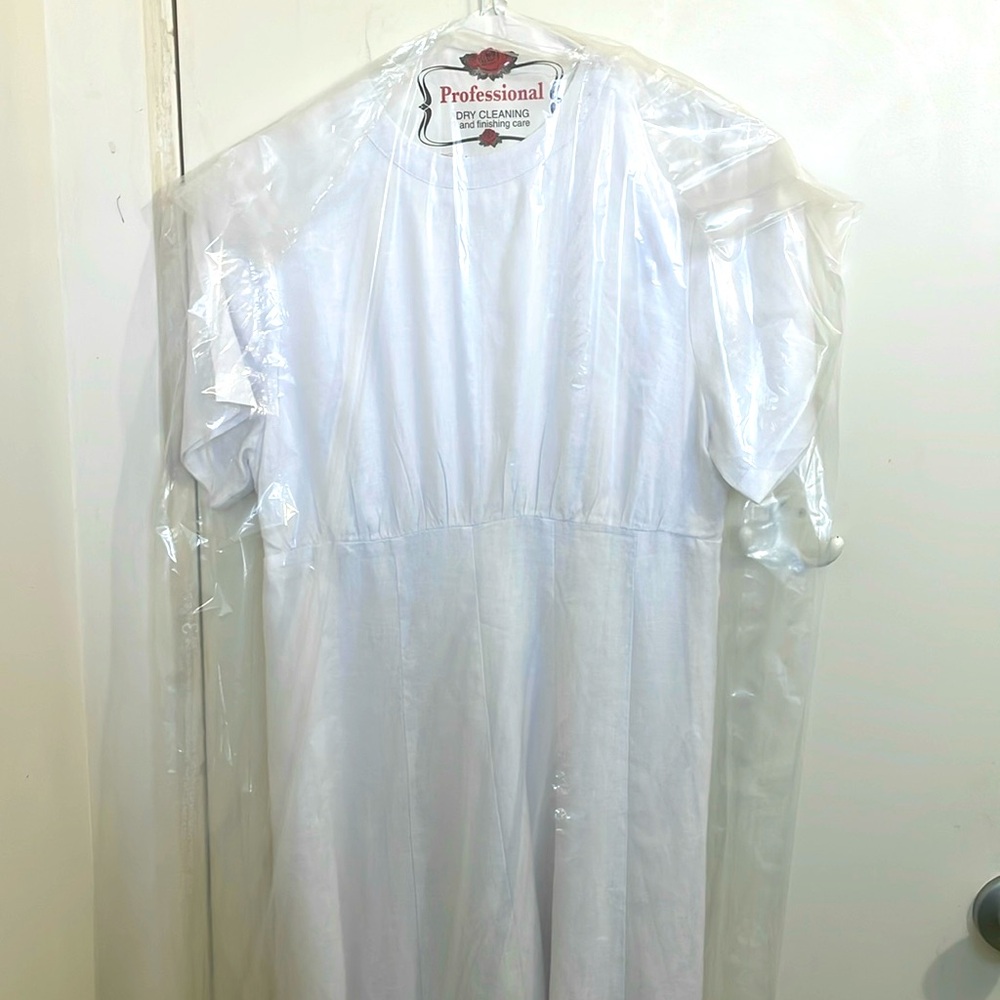 DISSH Jayde White Linen Dress AU size 8, US size 4 reserved for Kebylynn
